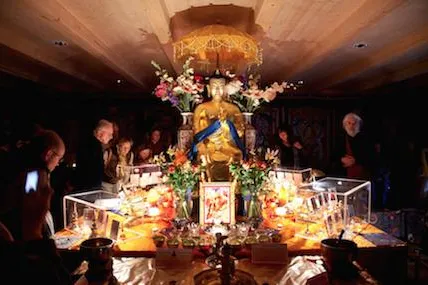 Bild: Reliquien des Buddha in München: Maitreya Loving Kindness Tour