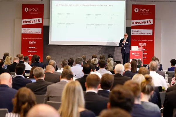 Bild: Innovative Arzneimittelversorgung ­– E-Health, Online-Marketing und Digitale Strategien