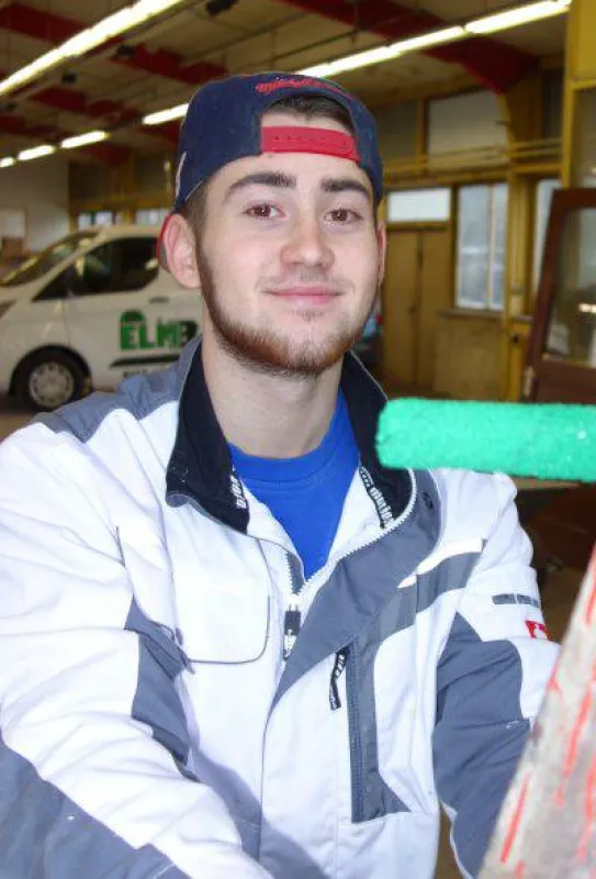 War schon immer malerbegeistert: Julien Standke hat sein Ausbildungsziel klar vor Augen
