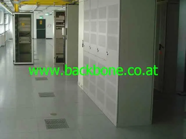 Neues backbone Rechenzentrum Bild: Neues backbone Rechenzentrum
