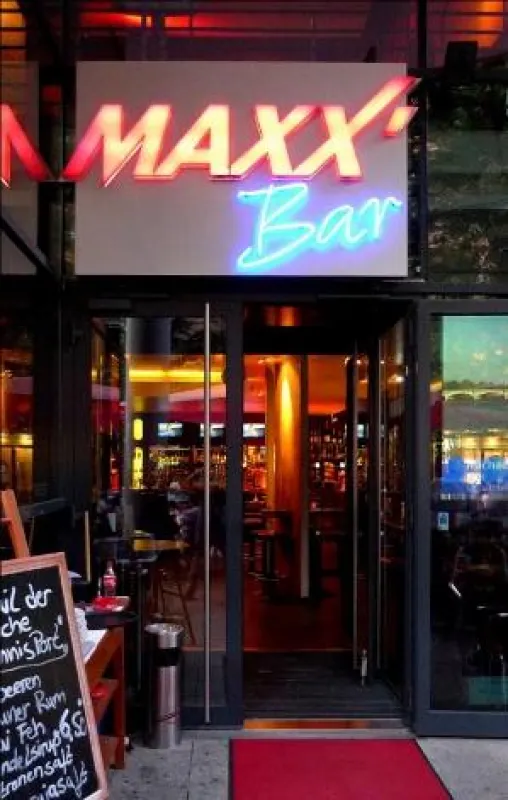 Die MAXX'Bar präsentiert den
