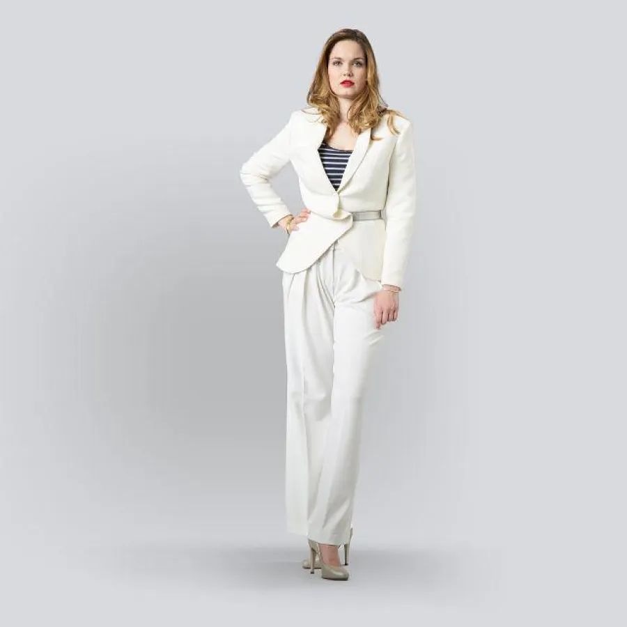 Sanduhrfigur perfekt in Szene gesetzt - mit GREIGHT