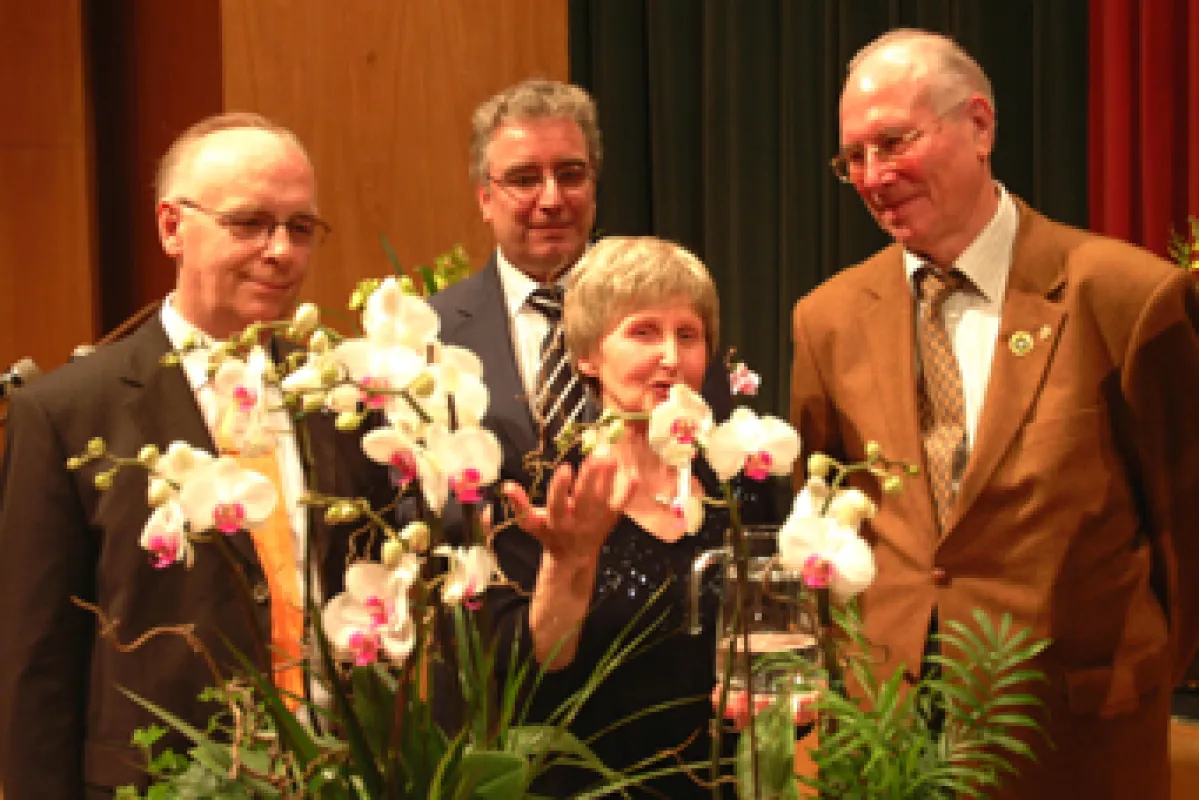 vl. Landrat Erich Josef Geßner, OB Gerold Noerenberg, Wilhelmine Geßner und D:O:G:-Präsident Gerd Röllke