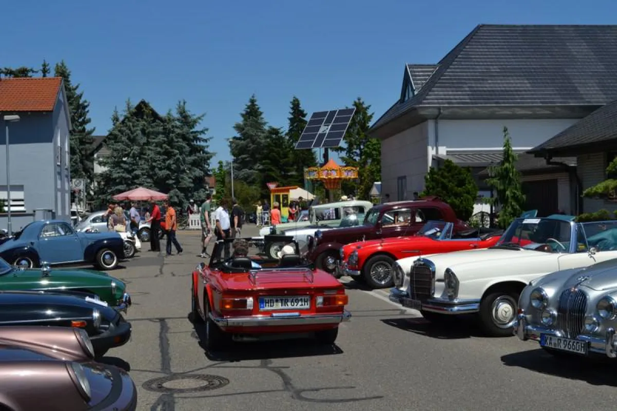 Oldtimerbesitzer der Region präsentieren ihre Schmuckstücke beim Museumsfest