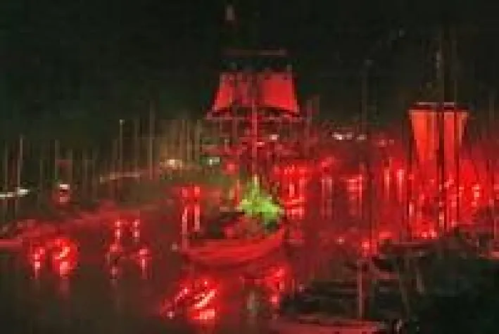 Bild: Fischerfest Gaffelrigg in Greifswald - Leinen los