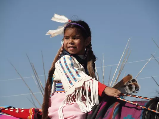Bild: Travel & Personality: USA Reisen – Im Wilden Mittleren Westen zu Besuch bei den Lakota Indianern!