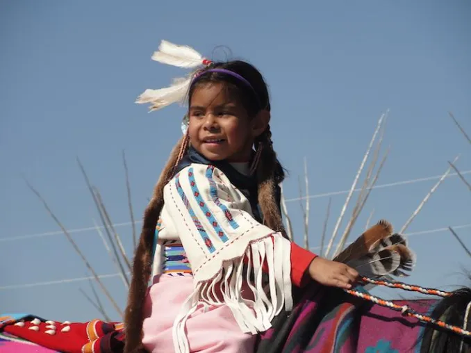 Travel & Personality: USA Reisen – Im Wilden Mittleren Westen zu Besuch bei den Lakota Indianern! Bild: Travel & Personality: USA Reisen – Im Wilden Mittleren Westen zu Besuch bei den Lakota Indianern!