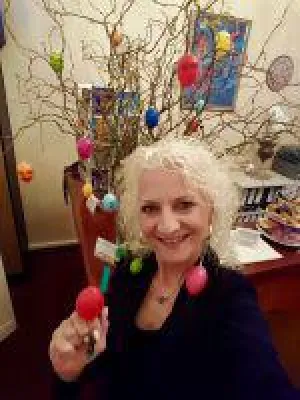 Berliner Kult Hotel lässt seine Gäste die Osterdekoration gestalten Bild: Berliner Kult Hotel lässt seine Gäste die Osterdekoration gestalten