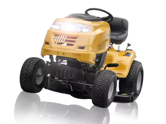 2 neue Rasentraktor-Modelle - ausgereifte Gartentechnik in der Einstiegsklasse Bild: 2 neue Rasentraktor-Modelle - ausgereifte Gartentechnik in der Einstiegsklasse