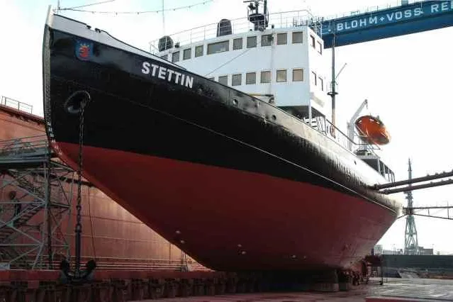 Bild: Dampf-Eisbrecher STETTIN wird flott gemacht