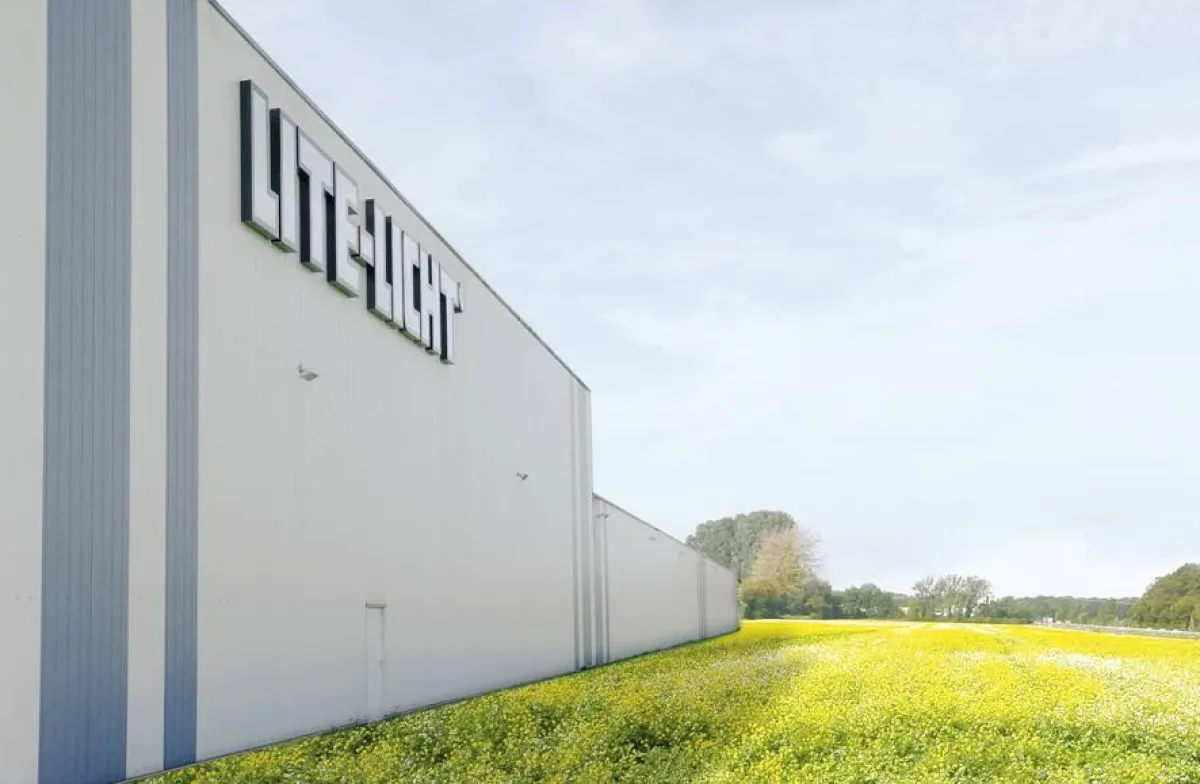 Bildunterschrift: LITE-LICHT GmbH – Ostwestfälisches Familienunternehmen setzt auf Nachhaltigkeit und Umweltschutz. (Eine hoch auflösende Bildversion finden Sie unter: http://www.enjoy-light.de/press