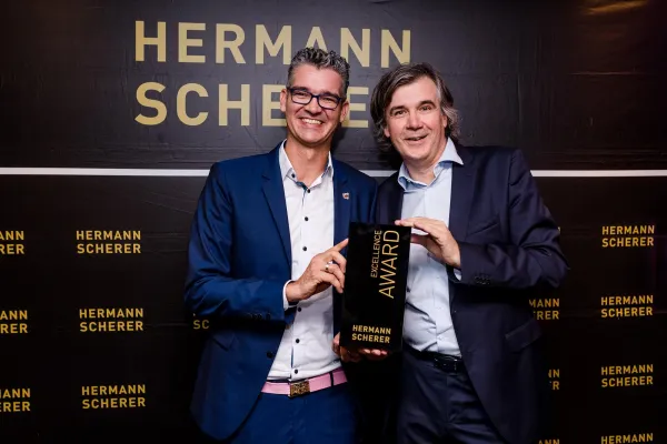 Bild: Die Schweinehundanleinung® in 5 Minuten! Weltrekord in Düsseldorf.