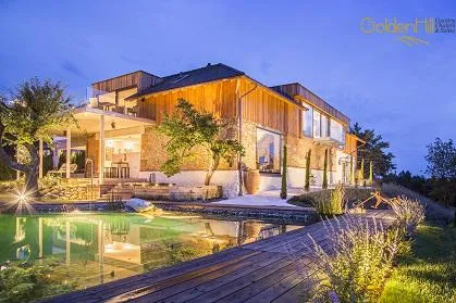 Schaffelhuber Communications übernimmt PR-Repräsentanz für Golden Hill Country Chalets & Suites Bild: Schaffelhuber Communications übernimmt PR-Repräsentanz für Golden Hill Country Chalets & Suites