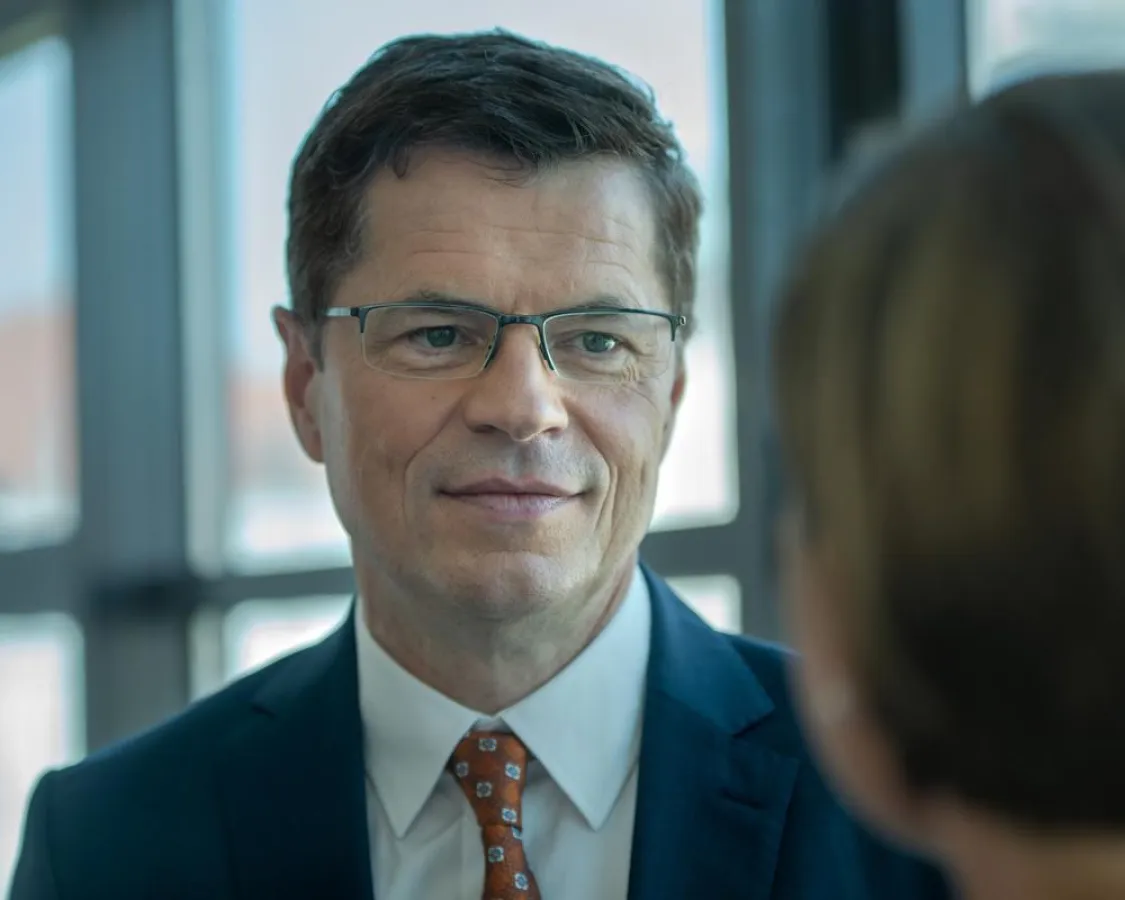 Dr. Albrecht Hoene, Vorstandsvorsitzender der Syncwork AG, im Interview.