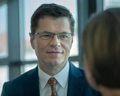 Interview: Softwareentwicklung mit Appian: „Der Kunde weiß, wie sein automatisierter Prozess aussehen wird.“ Bild: Interview: Softwareentwicklung mit Appian: „Der Kunde weiß, wie sein automatisierter Prozess aussehen wird.“