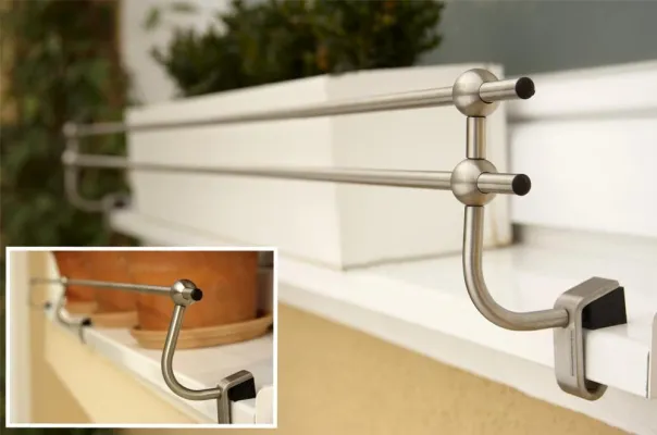 Bild: Exklusive Edelstahl Blumenkastenhalterung – werkzeuglose Montage ohne bohren