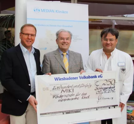 Hilfe für Helfer: MEDIAN Reha-Zentrum Schlangenbad unterstützt „Förderverein für das nierenkranke Kind“ Bild: Hilfe für Helfer: MEDIAN Reha-Zentrum Schlangenbad unterstützt „Förderverein für das nierenkranke Kind“