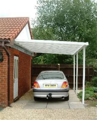 Bild: Carport – Die praktische Alternative zum Eiskratzen