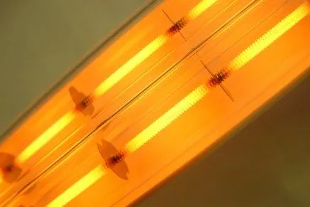 Bild: Infrarot-Strahler mit neu entwickeltem QRC Reflektor für Solarzellen