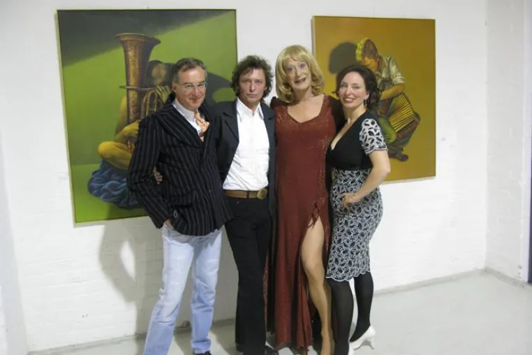 ALTMEISTERLICHE MALEREI VON PETER HENRYK BLUM IN BLANKENESE Provokante Bilder über die Schönheit Bild: ALTMEISTERLICHE MALEREI VON PETER HENRYK BLUM IN BLANKENESE Provokante Bilder über die Schönheit