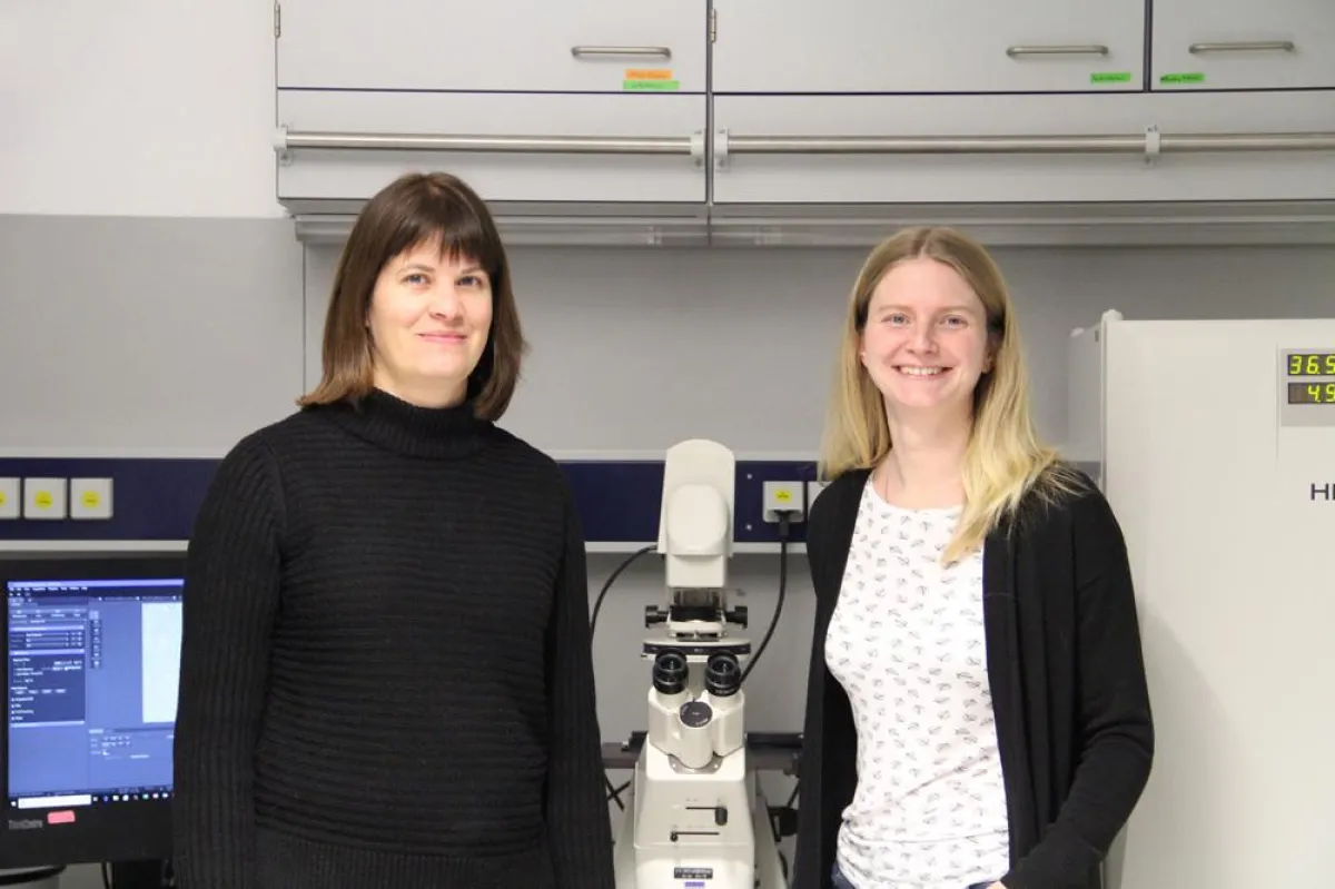 Priv.-Doz. Dr. Stephanie Joachim (li.) und Dr. rer. nat. Teresa Tsai