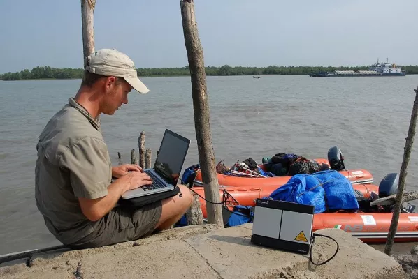 Bild: Vom Himalaya zum Indischen Ozean: CPN Satellite Services unterstützt Brahmaputra-Flussexpedition