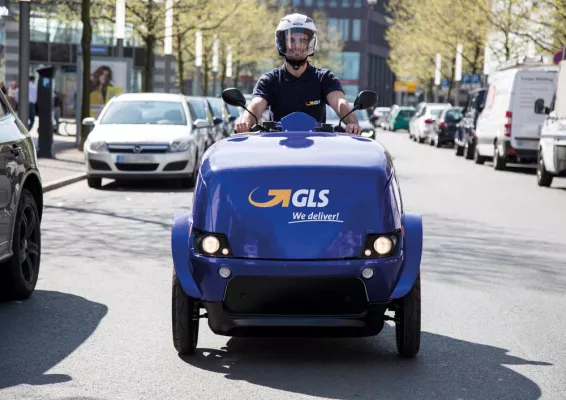 Bild: GLS testet eScooter in Dortmund