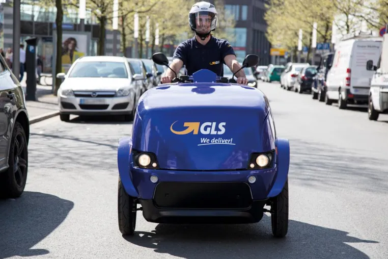 Bild: GLS testet eScooter in Dortmund