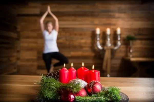 Besinnlich zum inneren Gleichgewicht - adventYOGA im Hotel Forsthofgut Bild: Besinnlich zum inneren Gleichgewicht - adventYOGA im Hotel Forsthofgut