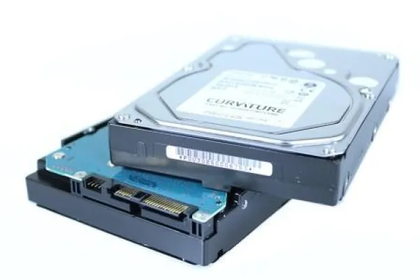 Bild: Curvature betritt den europäischen Festplattenmarkt mit neuen SAS-Laufwerken der Enterprise-Klasse