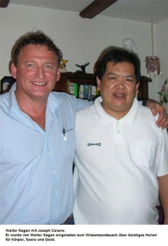 Walter Sagan mit philippinischem Geistheiler Joseph Calano