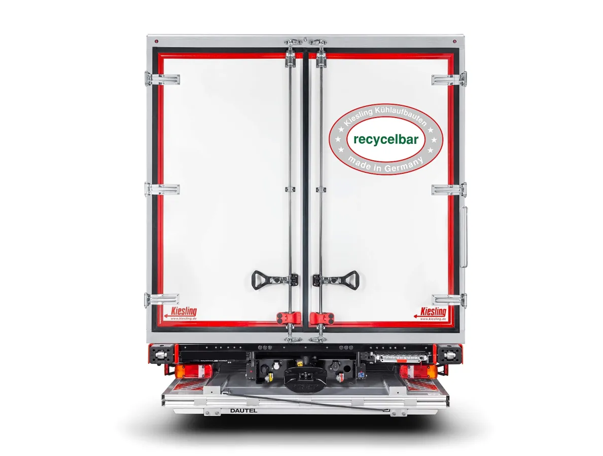 Recycelbare Kühlaufbauten mit der Kiesling FIP-Paneele (fully integrated panel)