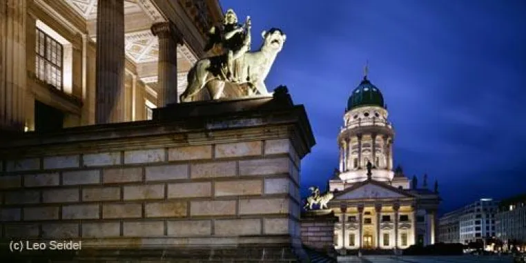 Fotoworkshop „Berlin – die Farben der Nacht“ am 08.10.2011 in Berlin mit dem Geofotografen Leo Seidel Bild: Fotoworkshop „Berlin – die Farben der Nacht“ am 08.10.2011 in Berlin mit dem Geofotografen Leo Seidel