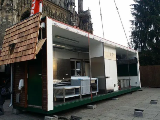 Bild: Heinkel Modulbau liefert mobilen Verkaufsstand für den Weihnachtsmarkt in Ulm