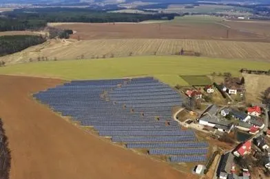 Bild: ANTARIS SOLAR stellt vierte Großanlage in Tschechien fertig
