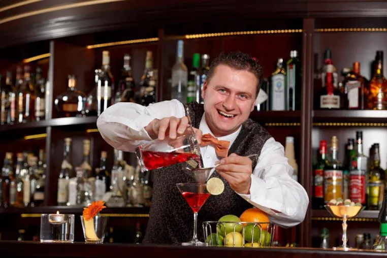 Bild: 30. Deutsche Cocktailmeisterschaft: Sebastian Wachs aus Dresden vertritt Sachsen