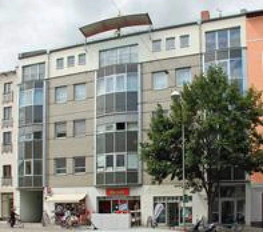 Das Büro-/Geschäftshaus 