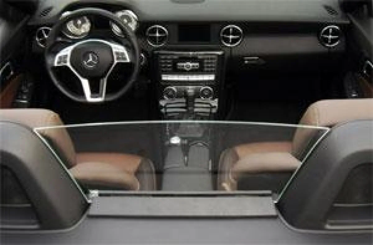SLK-Tuning im Frühjahr: Chrometec Windschott