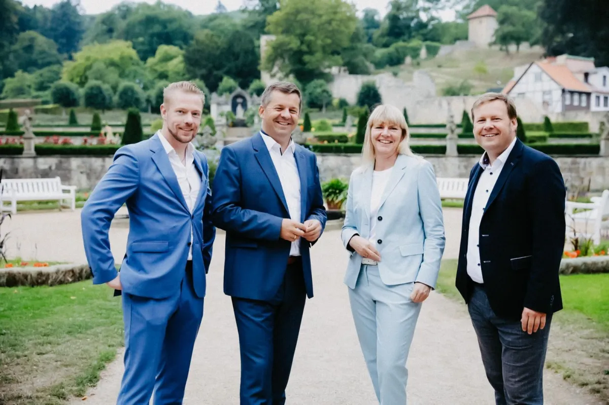 Initiatoren der Future Forest Initiative mit Sven Schulze (Minister für Wirtschaft, Sachsen-Anhalt) (© Simone Reukauf)