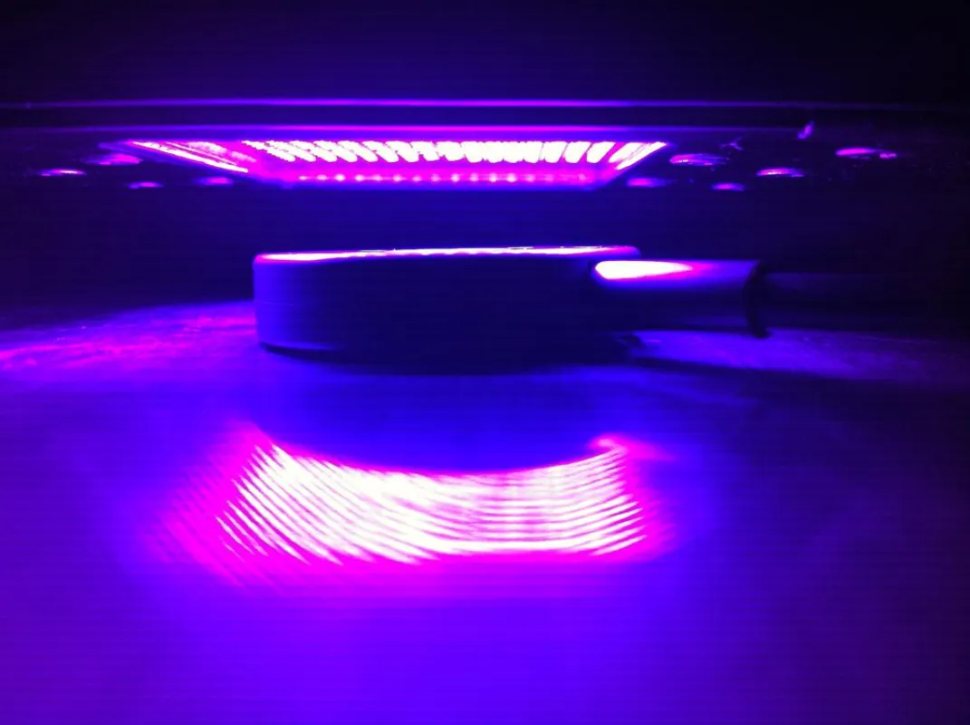Messungen der Bestrahlungsstärke des NobleCure UV-LED-Härtungssystems