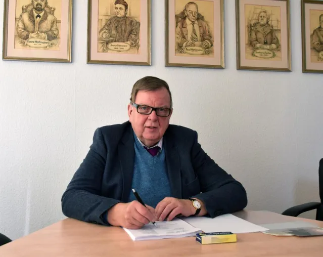 Bild: Zum 80. Geburtstag von Dr. Ernst-Josef Strätling