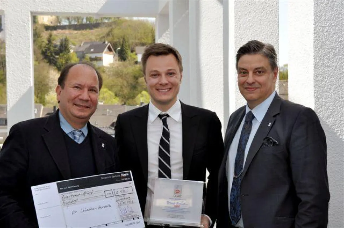 v.l.n.r.: Prof. Dr. mult. Robert Sader, Dr. Sebastian Horvath, Wolfgang-M. Boer