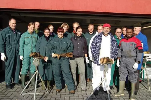Bild: Funktionelle Klauenpflege - AVA Kurs für die Praxis mit besten Kritiken absolviert
