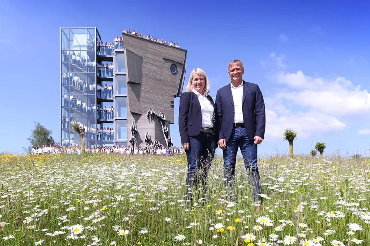 Bild: Ökohaus-Pionier unterstützt journalistisches Qualifizierungsprojekt