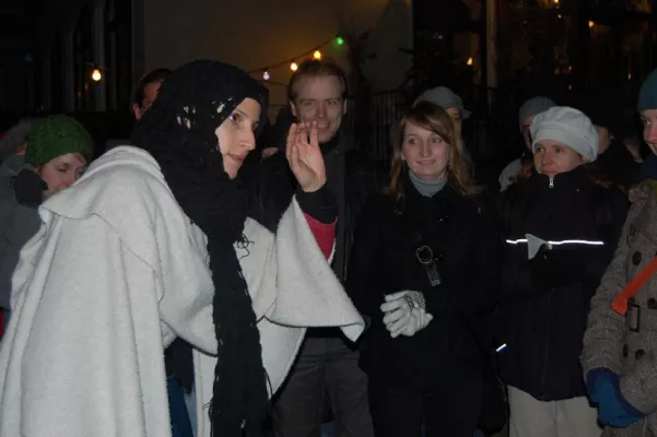 Bild: Glühwein, Kletzenbrot und Krippen - Festliche Weihnachtsführungen mit der STADTMAUS in Regensburg