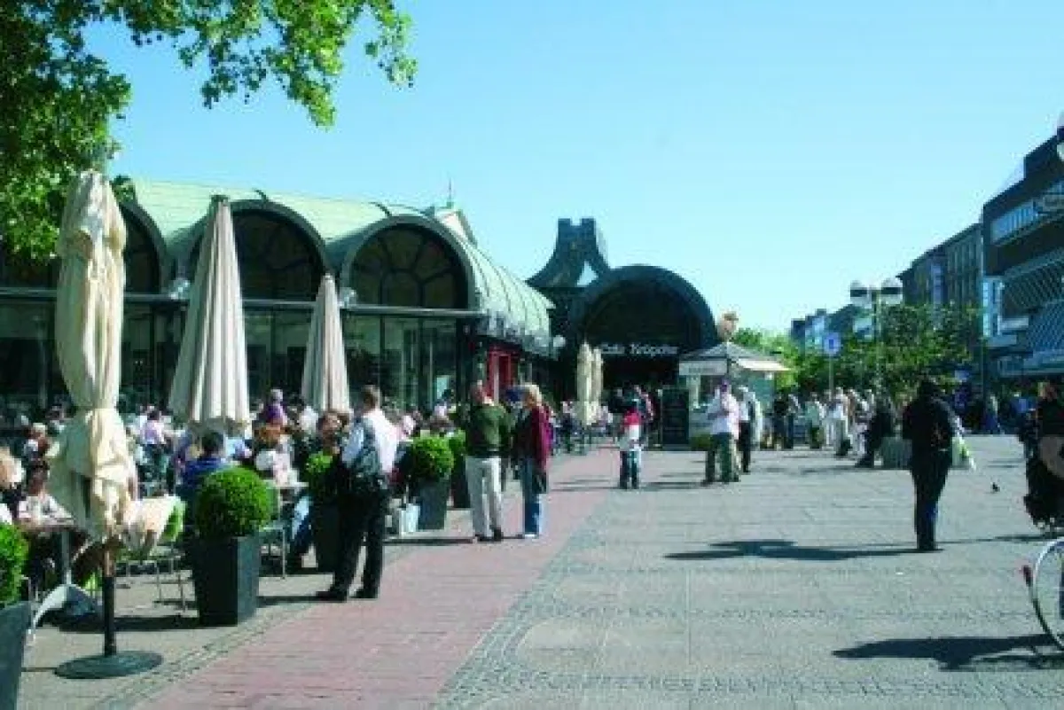 Außenansicht des traditionsreichen Café Kröpcke in Hannover