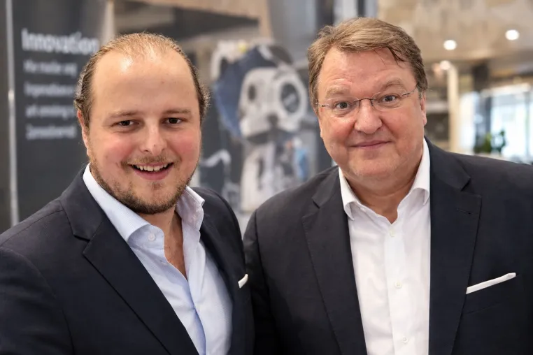 Drei KI-Zertifikate in zwei Jahren: Neuratalent aus Schlüchtern bringt Festival-Wissen in den Mittelstand Bild: Drei KI-Zertifikate in zwei Jahren: Neuratalent aus Schlüchtern bringt Festival-Wissen in den Mittelstand