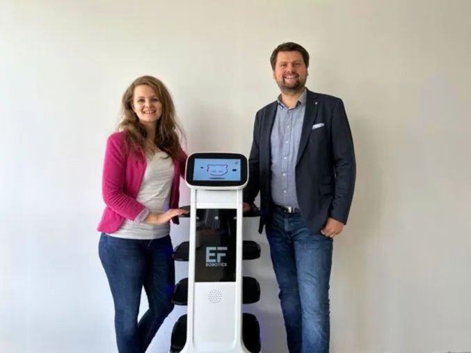 Bild: Wie neue Service-Roboter aus Schacht Audorf die Gastronomie revolutionieren 