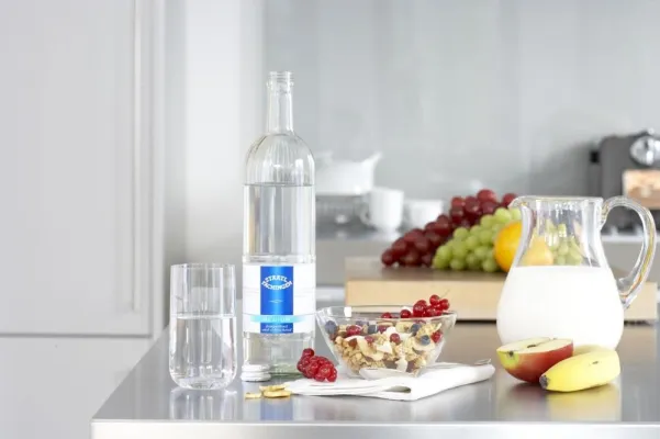 Bild: Staatl. Fachingen zum „Tag des Wassers“ - Wasser ist nicht gleich Wasser