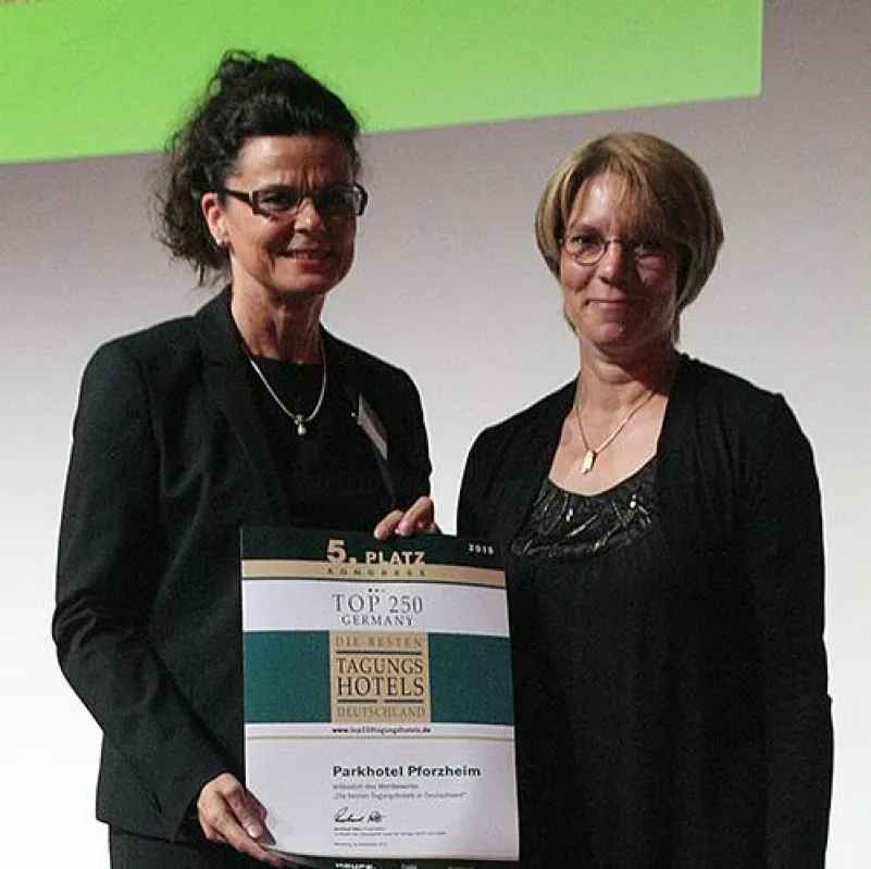 Corina Bauernschmidt, stellv. Direktorin, bei der Preisverleihung